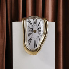 Charger l&#39;image dans la galerie, Horloge de distorsion temporelle de fusion