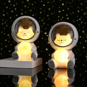 Veilleuse LED ambiance astronaute