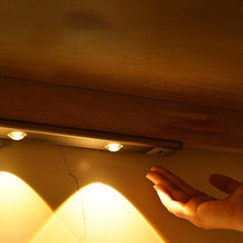 Charger l&#39;image dans la galerie, Lampe à Capteur Sans Fil Rechargeable à LED